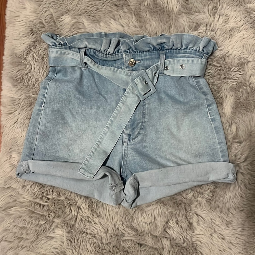 Light wash short